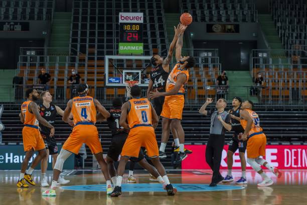 与此同时 与此同时