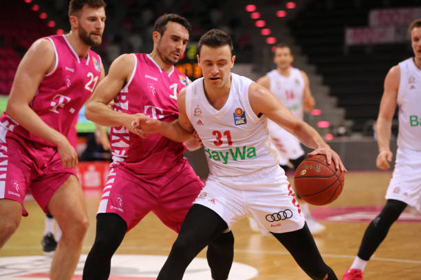 在这个以健 在这个以健